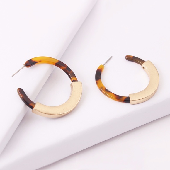 Tortoise Shell Hoops - Picture 3 of 5